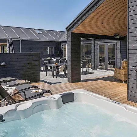 Amazing Home In Albaek With Sauna Ålbæk